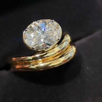 4.0 CT Round Cut 18K Gold Gorgeous Dome Freeform Style Solitaire Spiral Ring