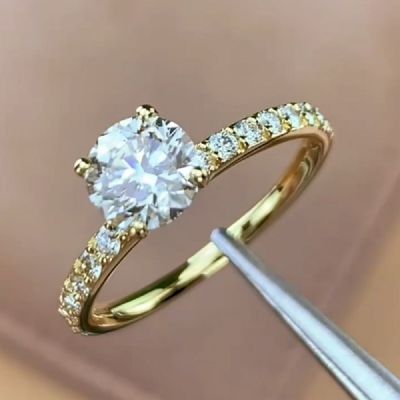 1.5 CT Luxurious Round Cut Zircon Engagement Ring In 14k Yellow Gold Plated