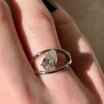 1.4CT Split Shank Halo Design Pear Cut Solitaire Engagement Ring