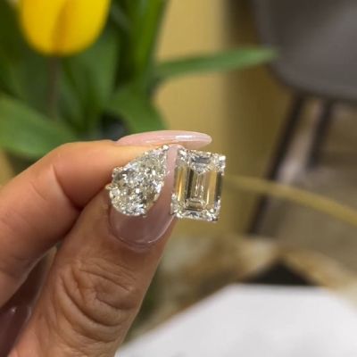 5.0Carat Emerald Cut Oi Et Moi Ring