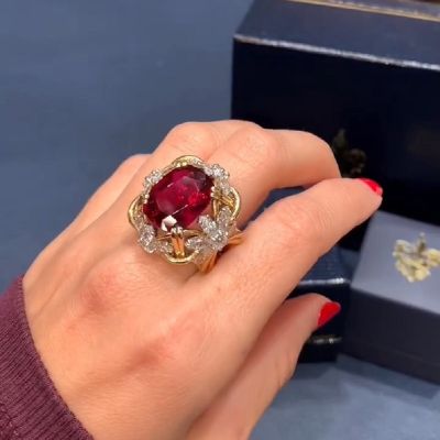 11.71 Carats Elegant Oval Cut Thai Ruby Ring