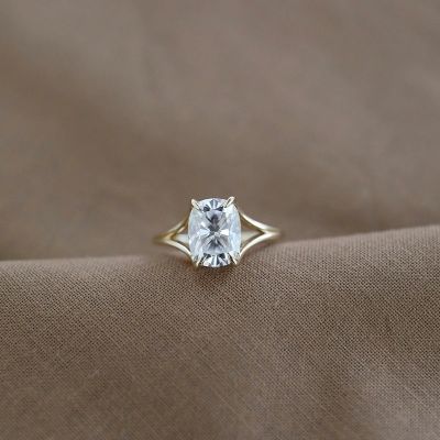 2.3Carat Split Shank Halo Design Cushion Cut Dream Zircon Ring