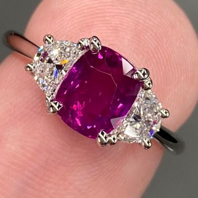 Stunning 2.6 CT Ruby Red Cushion Cut Half Moon Three Stone Zircon Ring 