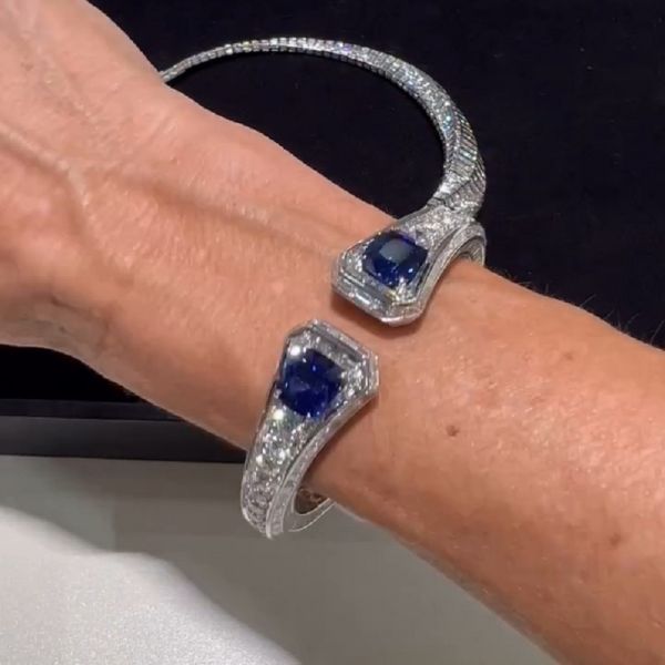 37.74CT Antique Style Basket Setting Blue Sapphire High Jewelry Bracelet