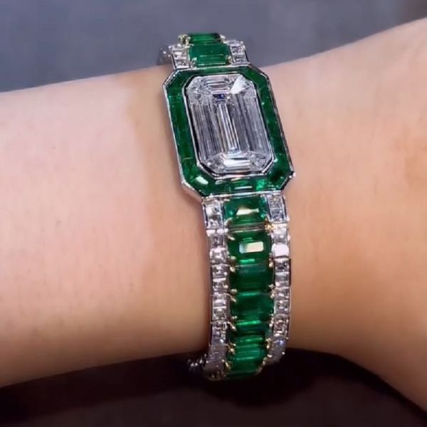 37 Carat Emerald Simulated Zircon/Green Emerald Band Bracelet 14k white Gold Over
