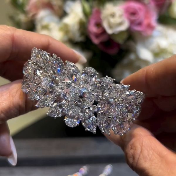 83.0 Carat Stunning Oval Cut Fancy Zircon Bracelet 