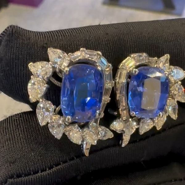 3.56 Carats Cushion Cut Brothers Sapphire and Zircon Earrings