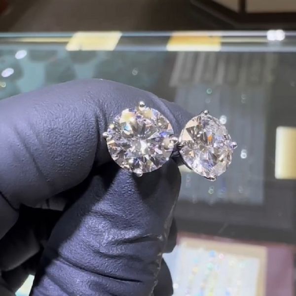 6.5 Carats Huge Round Zircon Drop Earrings