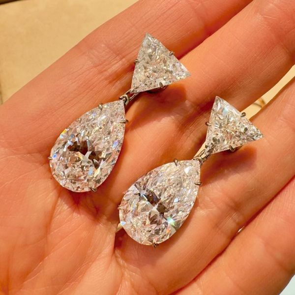 10.0 Carats Pear Cut White Zircon Drop Earrings