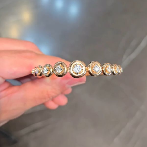 2ct round-cut sterling silver yellow gold plated handmade luxury bracelet