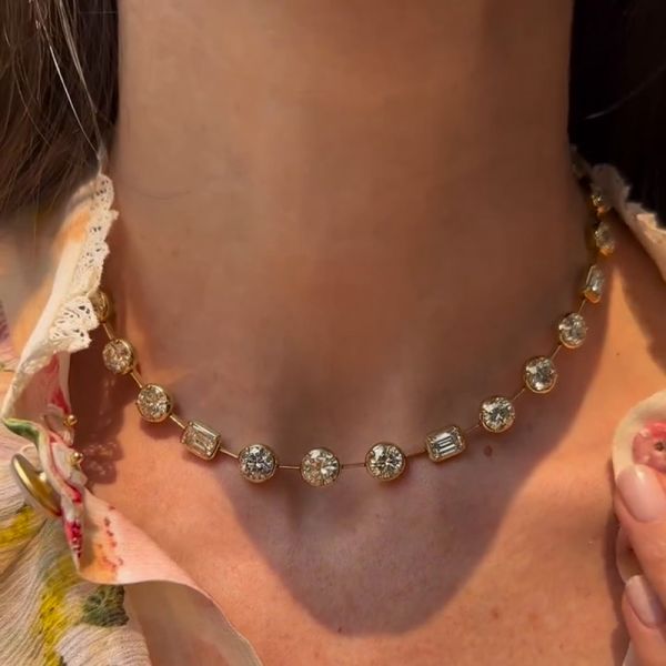 34ctw Emerald And Round Cut White Sapphire Handmade Necklace In Yellow Gold