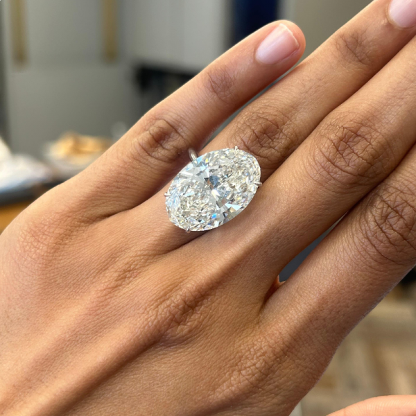 18ct Oval Zircon Pave Handmade Ring