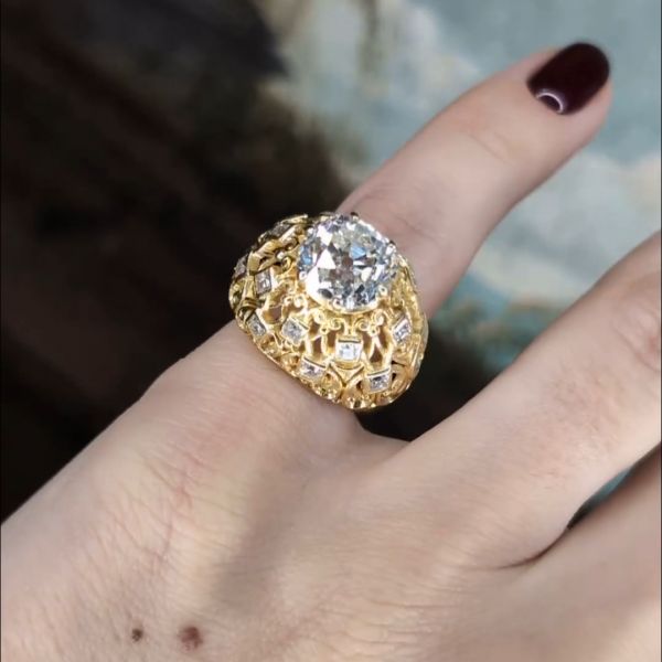 Round Cut Zircon Luxury Sterling Silver Plated Yellow Gold Handmade Ring