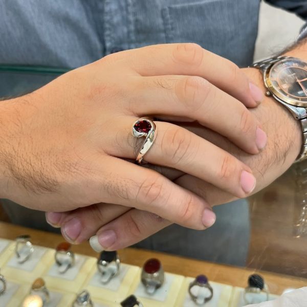 3ct oval-cut ruby ​​sterling silver handmade ring